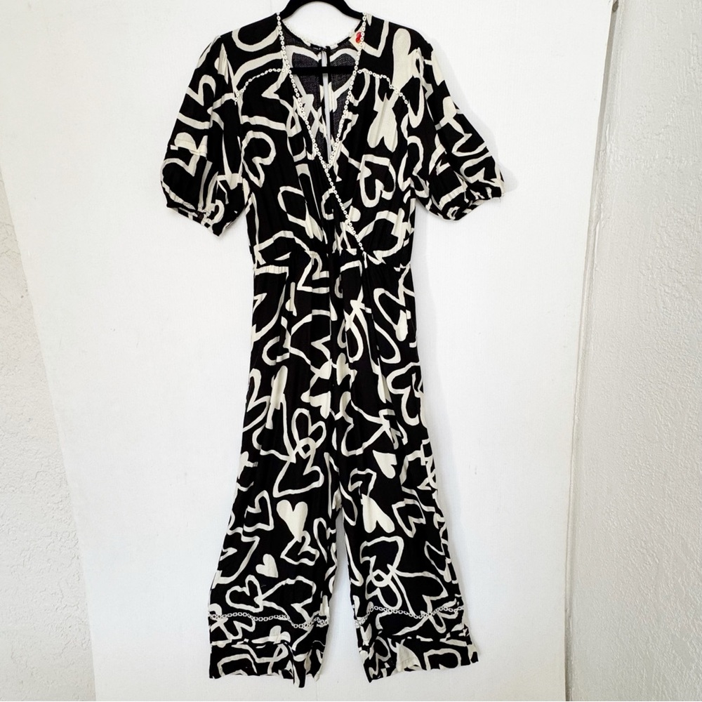Black & White Graphic Wrap Jumpsuit - Picture 2 of 12